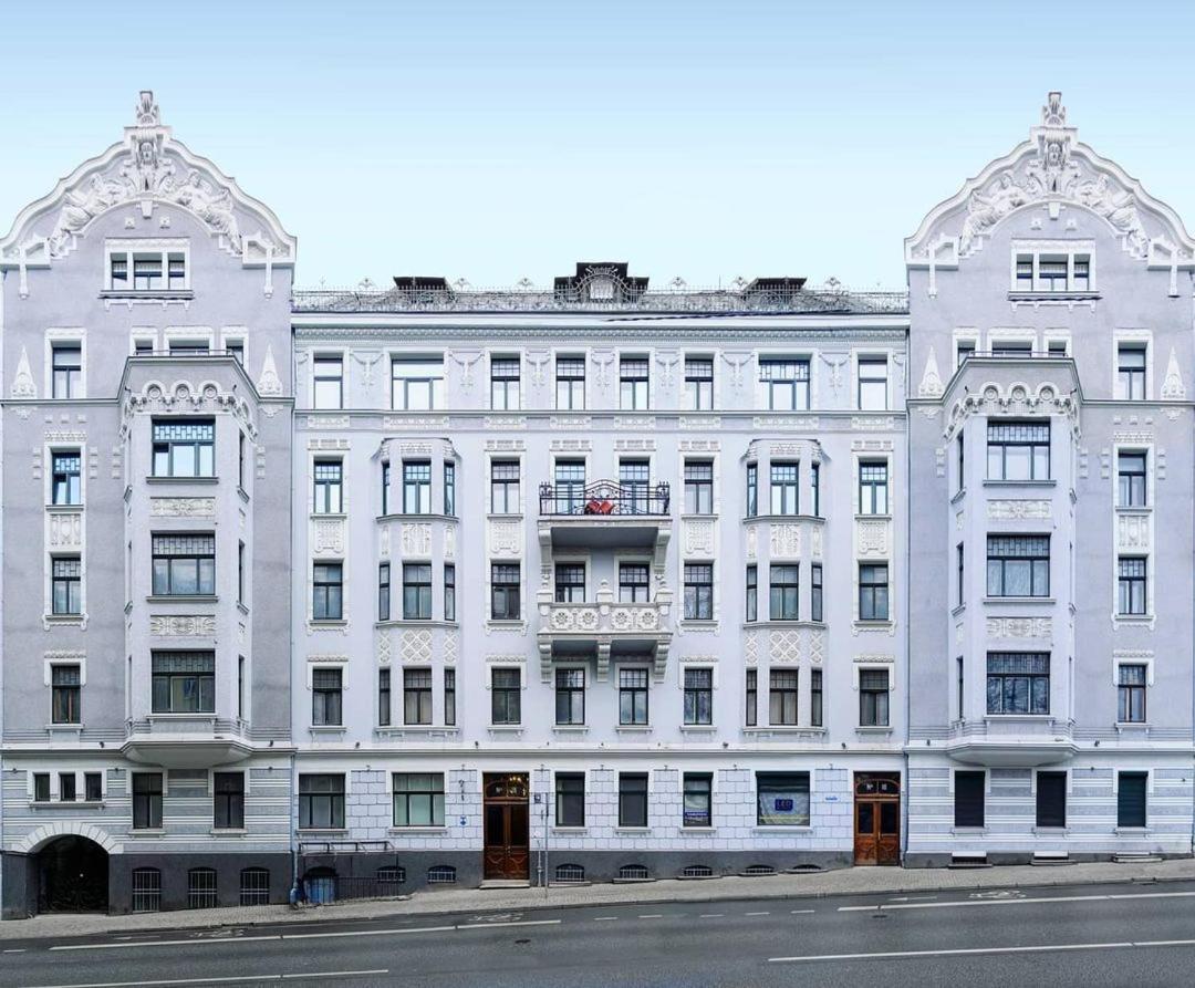 Julia Lacplesa Apartments Riga Exterior photo